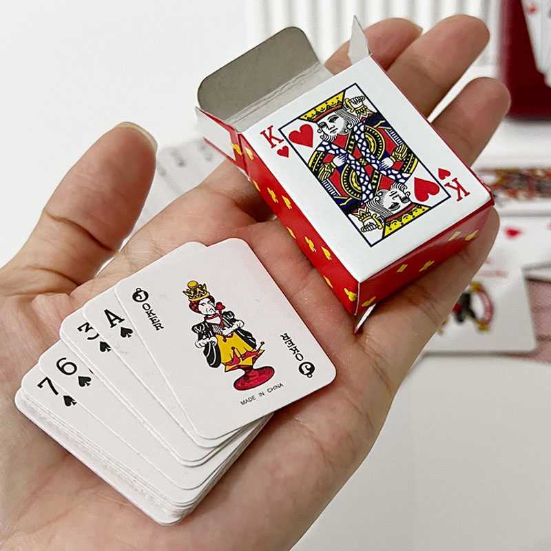 Party Games Juegos De Mesa - Mini Poker Iskambil Kartları Sevimli Yenilik